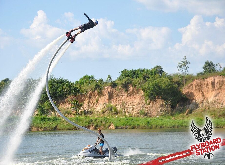 Flyboarding in Pattaya is a fun and thrilling sport 