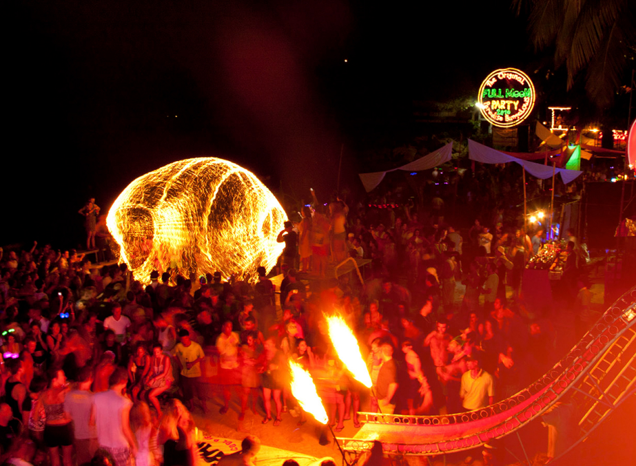 Dos and Don’ts of the Full Moon Party