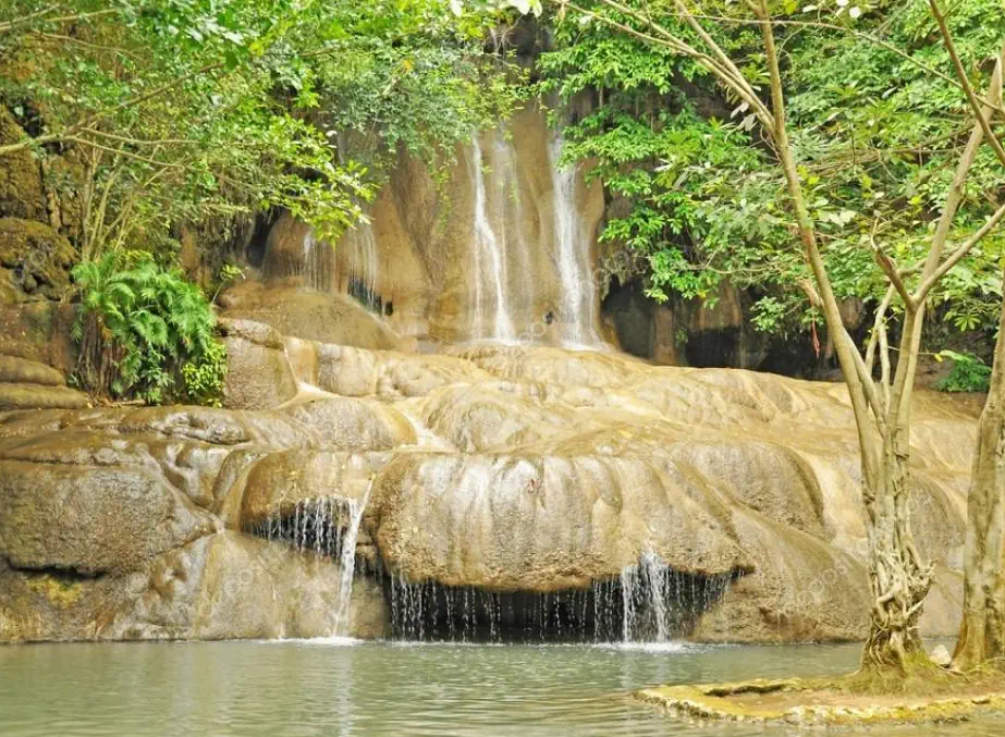 Sai Yok Noi Waterfall - Things to do in Kanchanburi Thailand