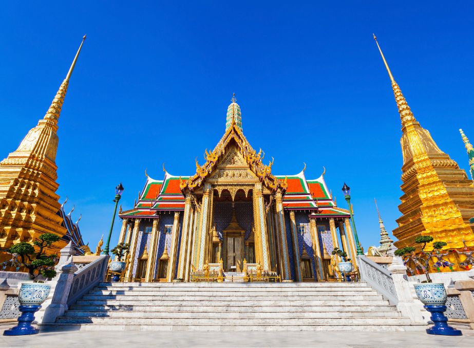 The grand front view of Wat Phra Kaew Temple.